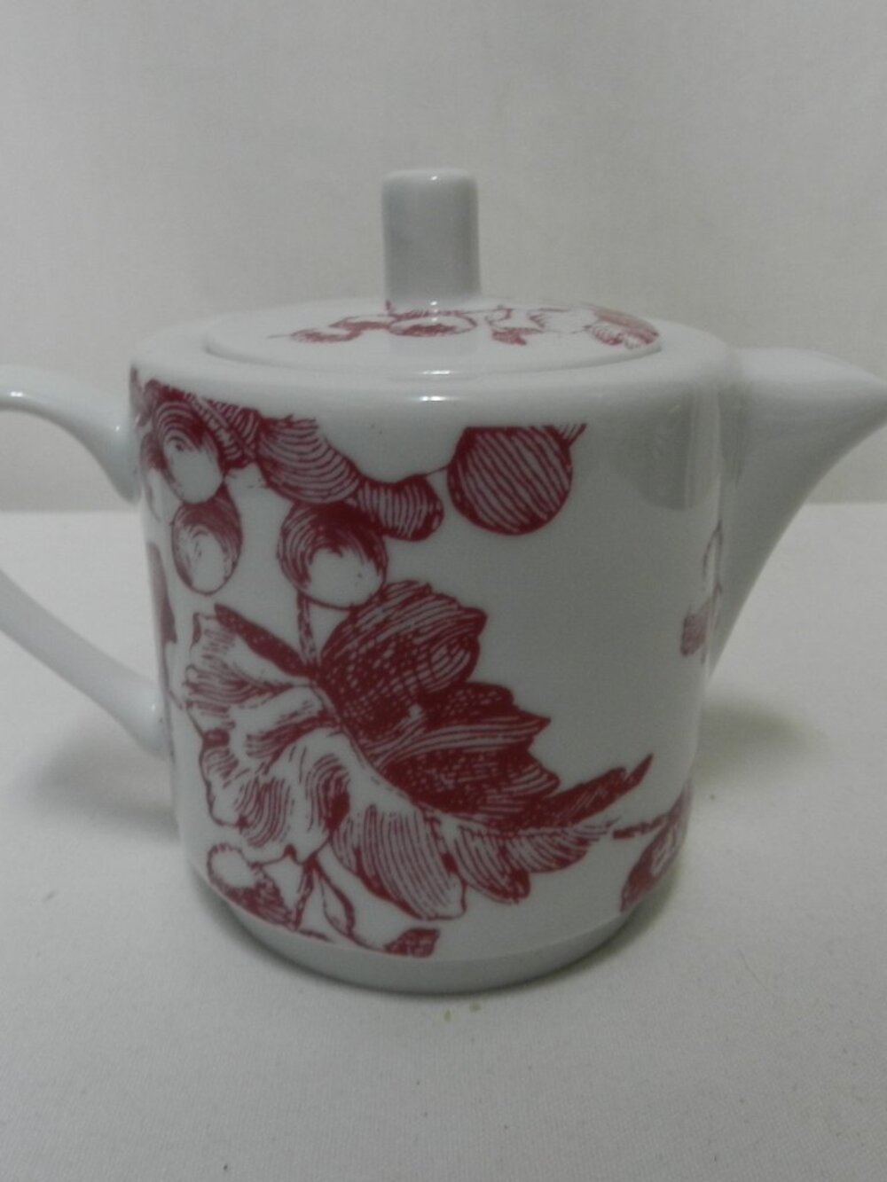 Rosanna mauve Floral small teapot lid handle spout ceramic flower tea pot
